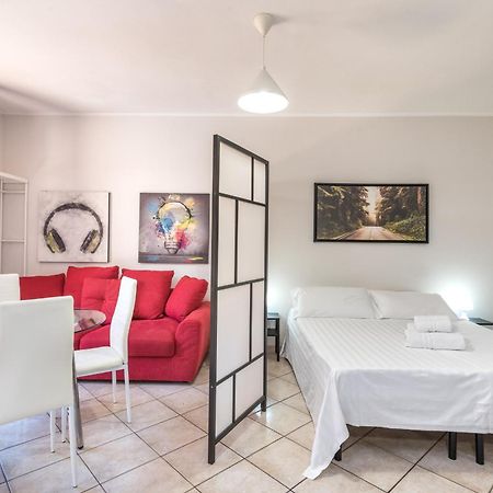 Travelershome Ciampino Suite Екстер'єр фото