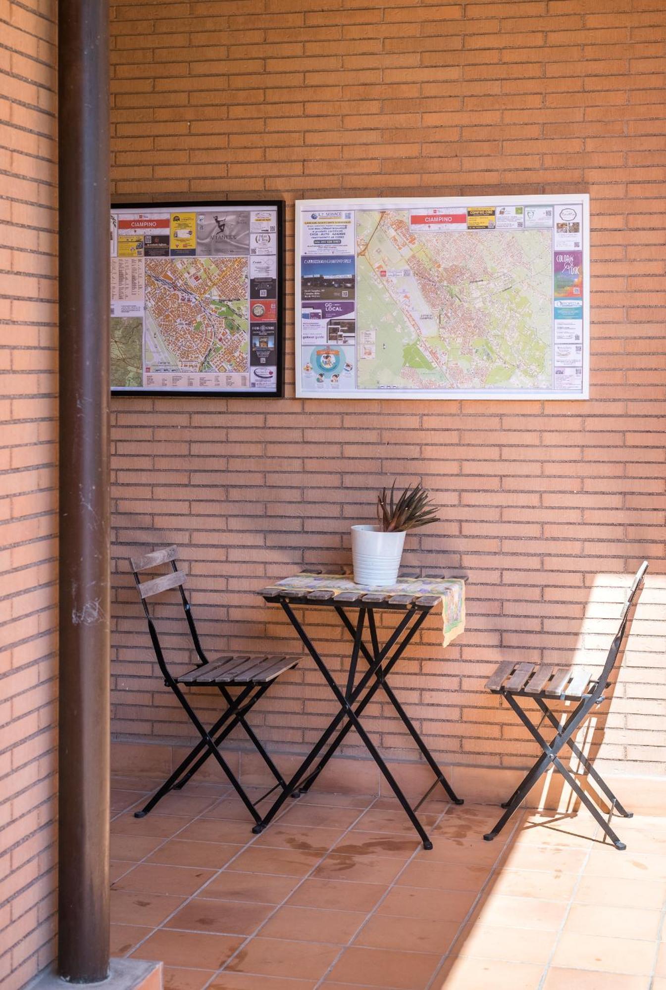 Travelershome Ciampino Suite Екстер'єр фото