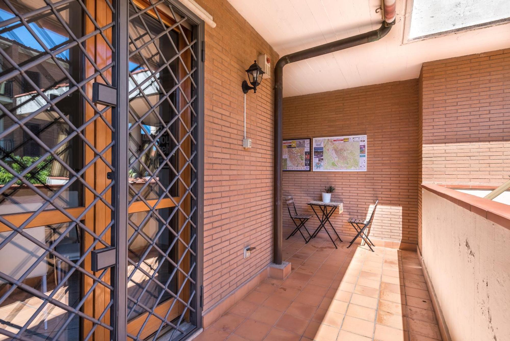 Travelershome Ciampino Suite Екстер'єр фото